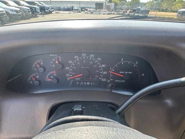 2001 Ford F-450 - Photo 23