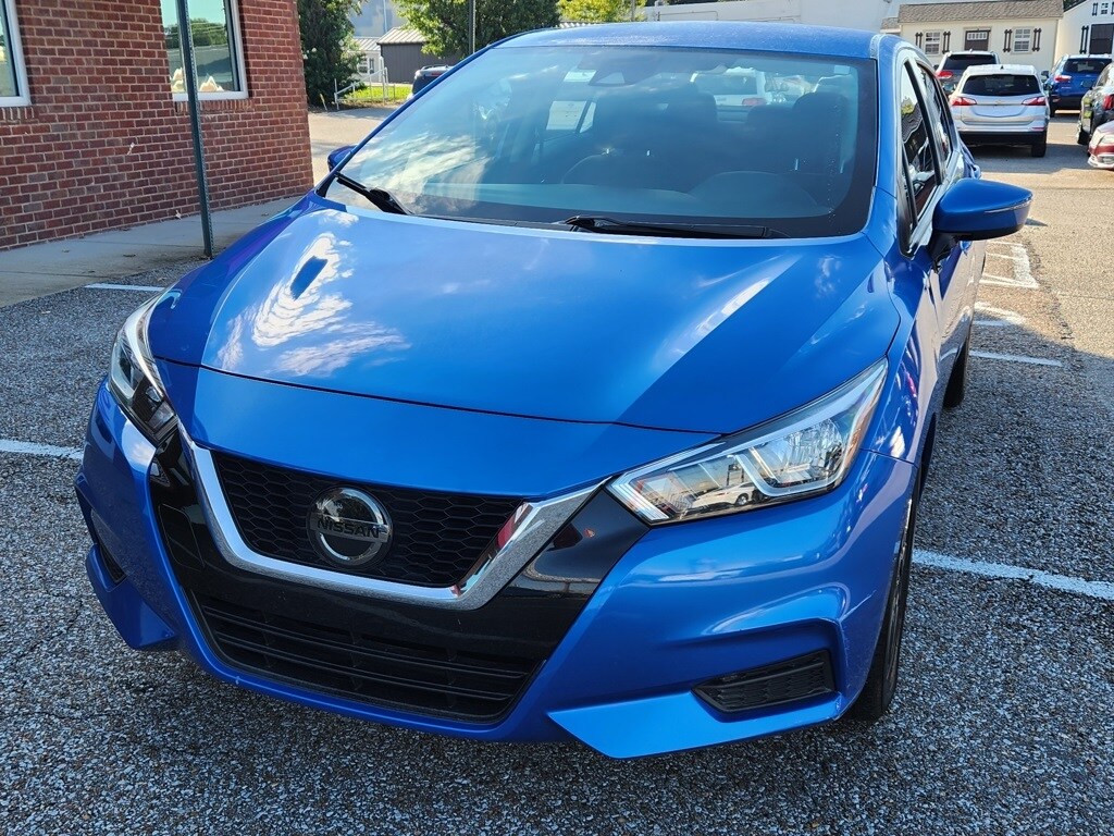 2021 Nissan Versa 1.6 SV photo 3
