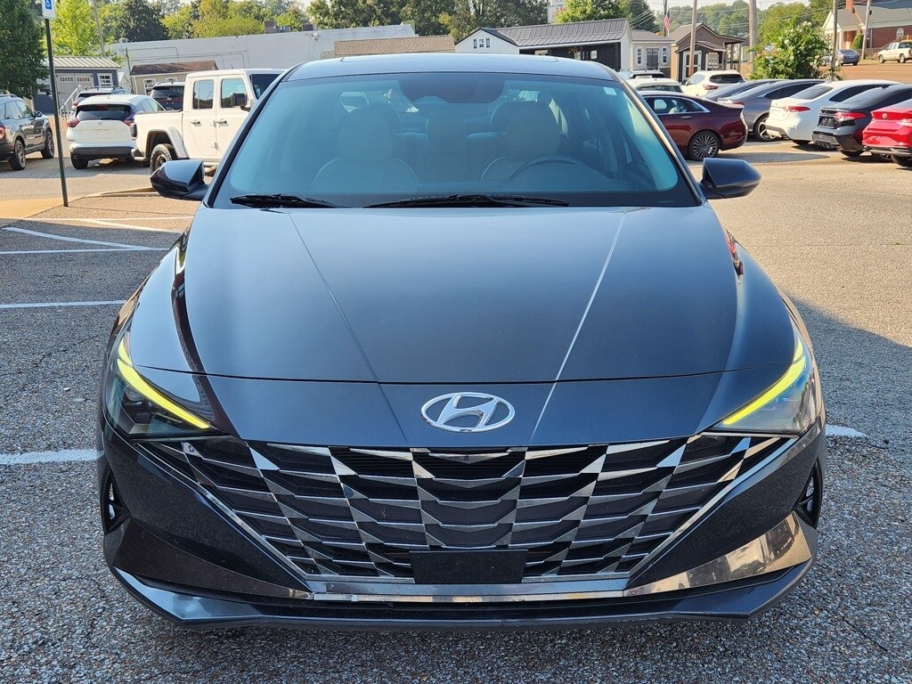 2021 Hyundai Elantra Limited photo 2
