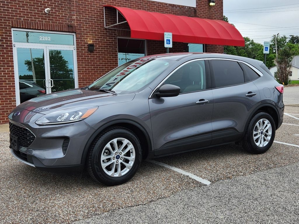 2022 Ford Escape SE - Photo 2