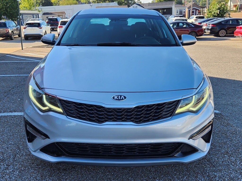 2020 Kia Optima LX photo 4