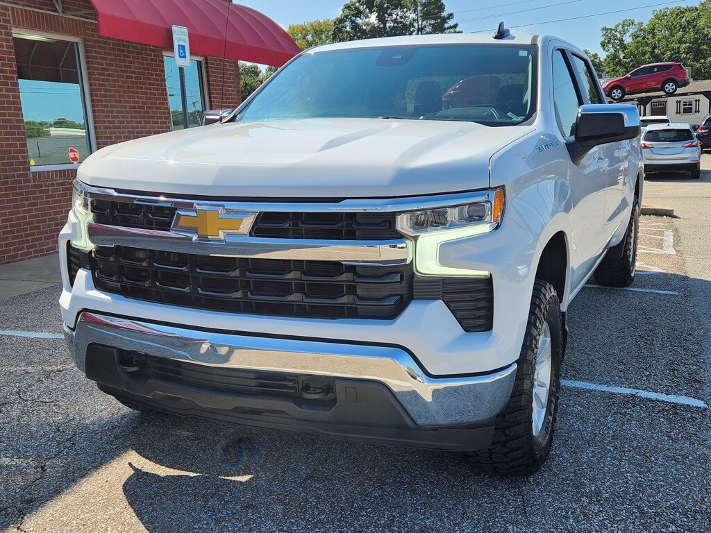 2023 Chevrolet Silverado 1500 photo 4