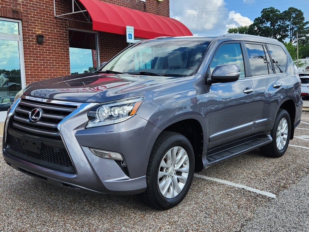 2017 Lexus GX 460 photo 3