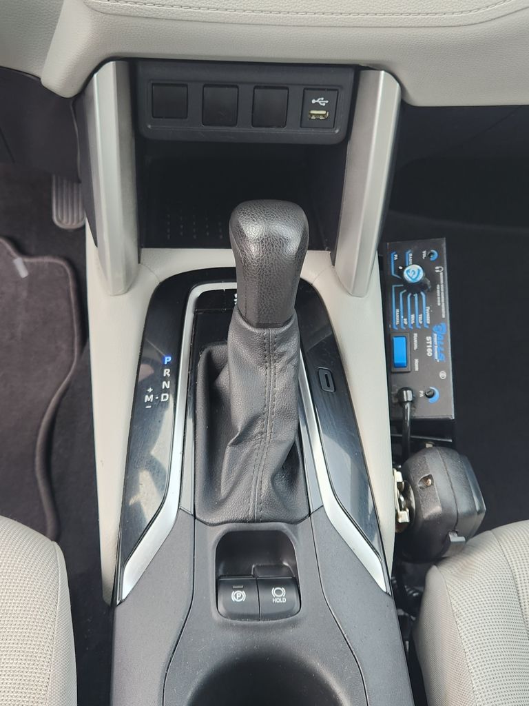 2022 Toyota Corolla Cross L - Photo 20