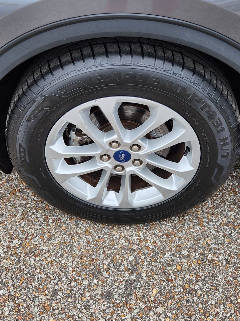 2022 Ford Escape SE - Photo 14