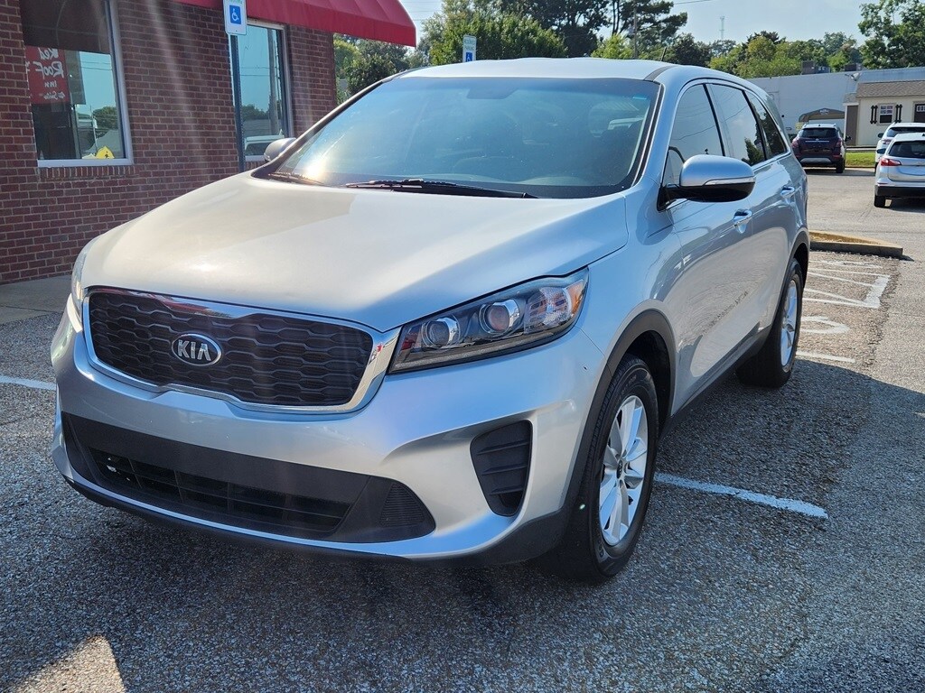 2019 Kia Sorento LX S photo 3