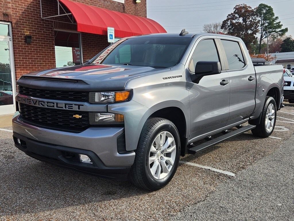 2021 Chevrolet Silverado 1500 Custom photo 3
