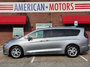 2020 Chrysler Pacifica Limited Van Passenger Van