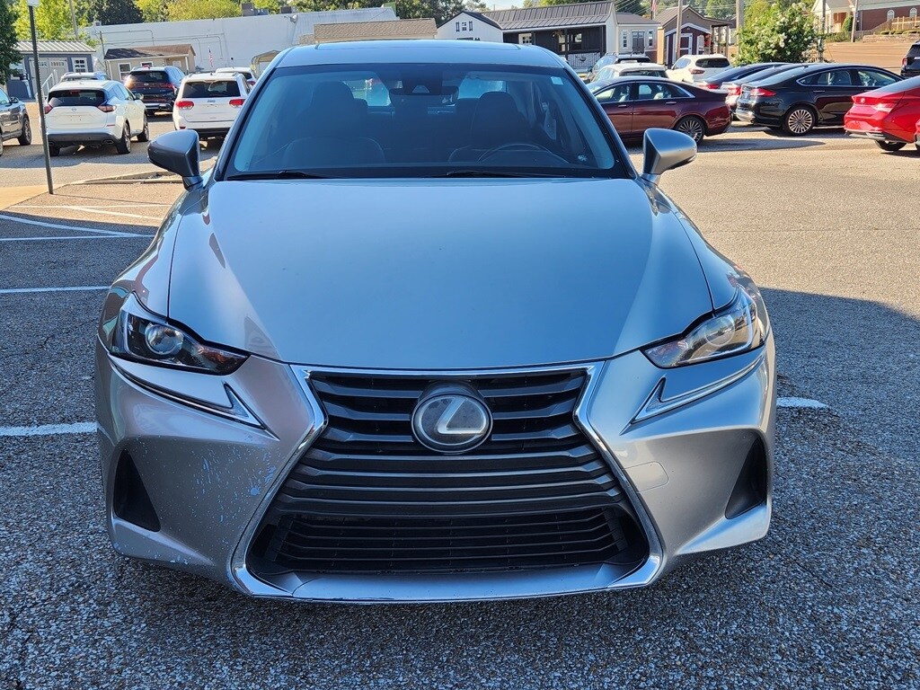 2018 Lexus IS 300 photo 4