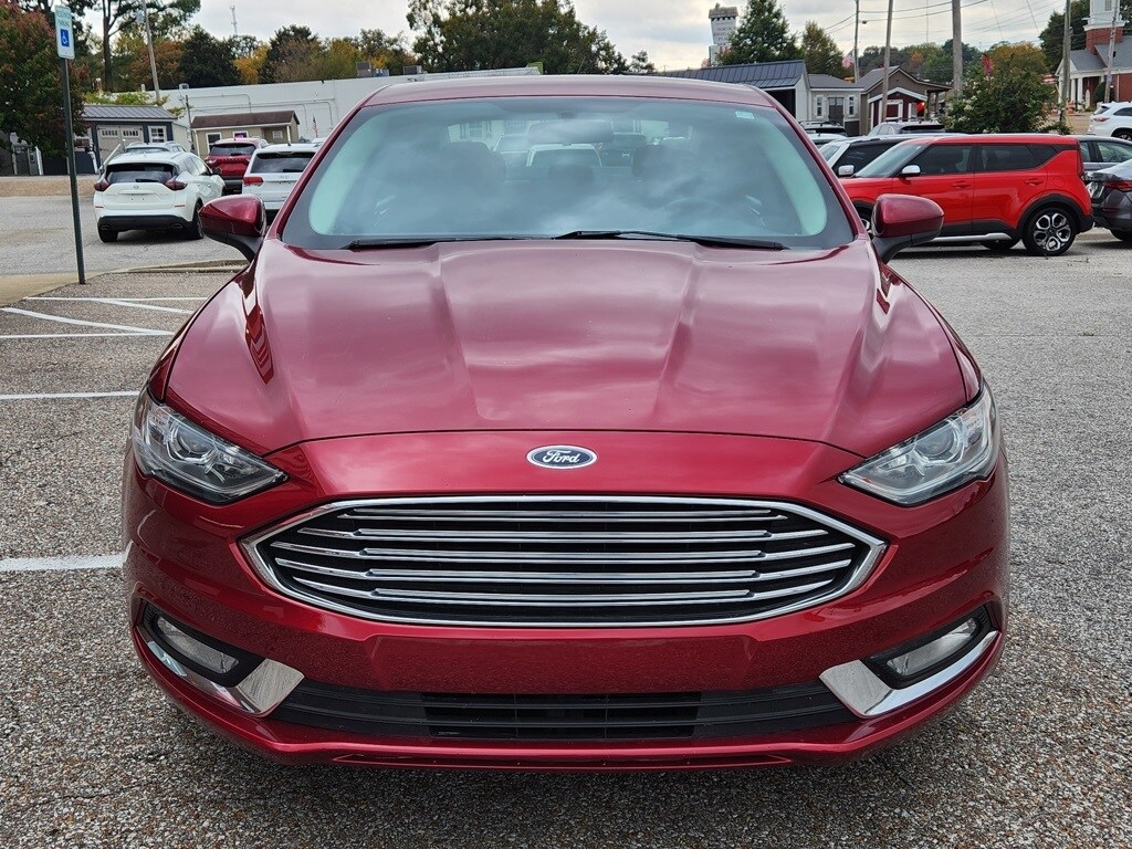 2018 Ford Fusion S photo 2