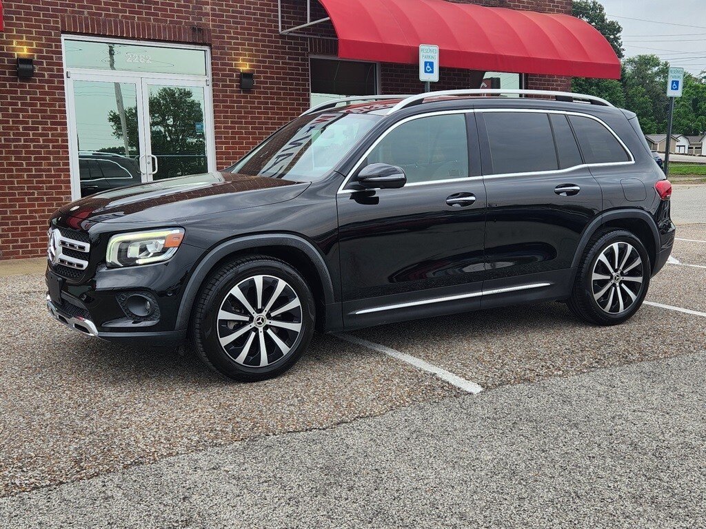 2021 Mercedes Benz GLB 250 photo 2