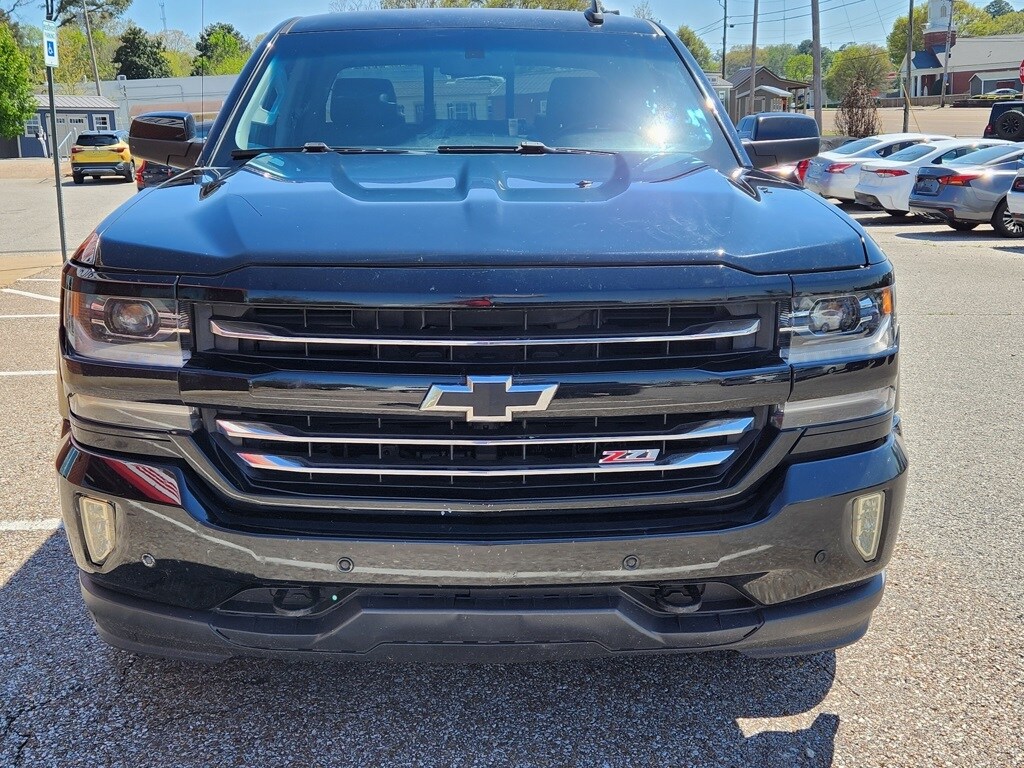 2017 Chevrolet Silverado 1500 LTZ photo 4