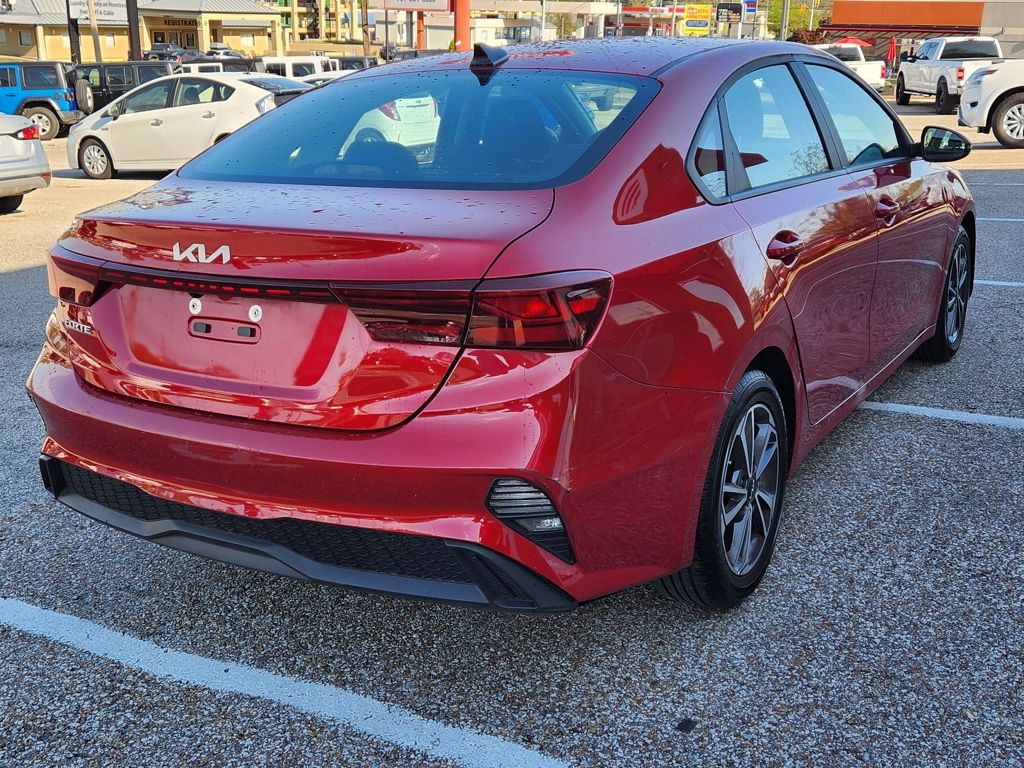 2022 Kia FORTE LXS - Photo 8