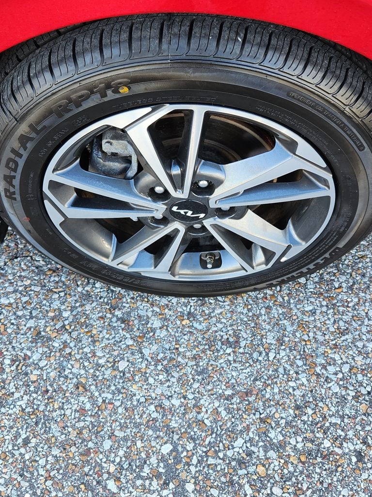 2022 Kia FORTE LXS - Photo 12