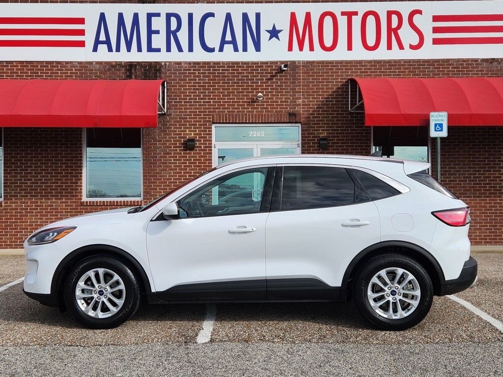 2020 Ford Escape SE