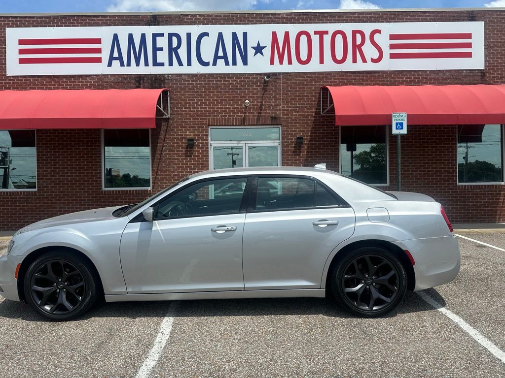 2021 Chrysler 300 S's photo