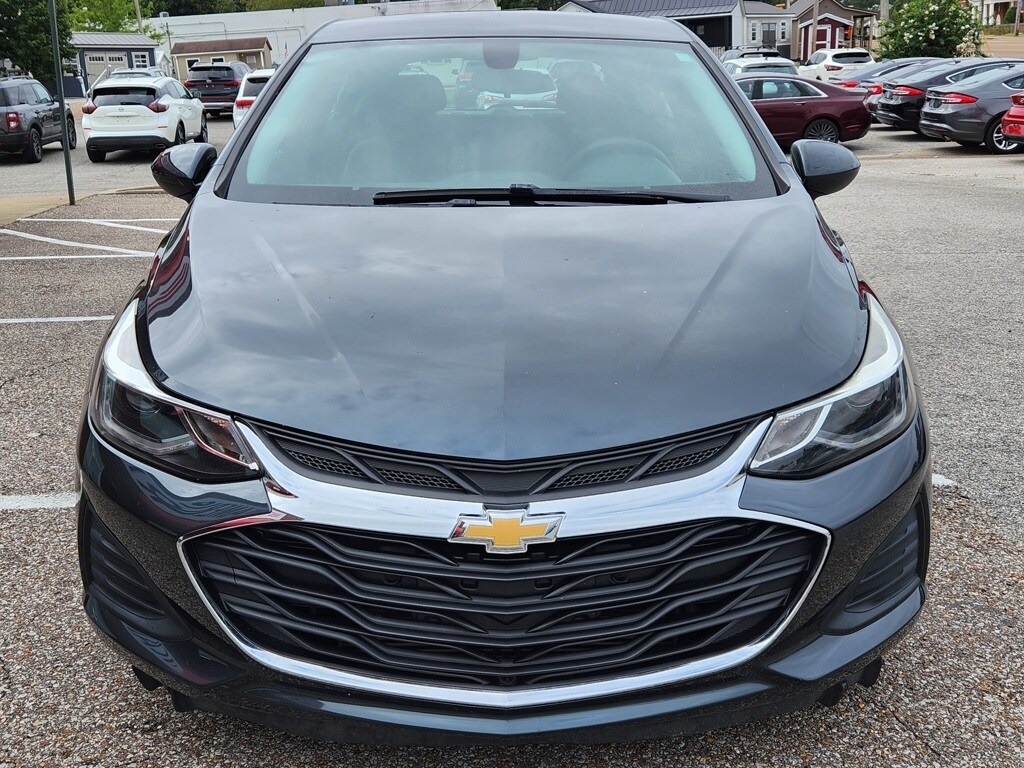 2019 Chevrolet Cruze LT photo 3