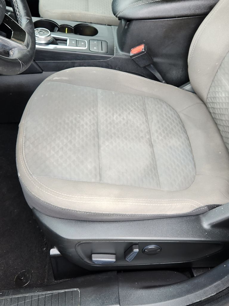 2022 Ford Escape SE - Photo 18