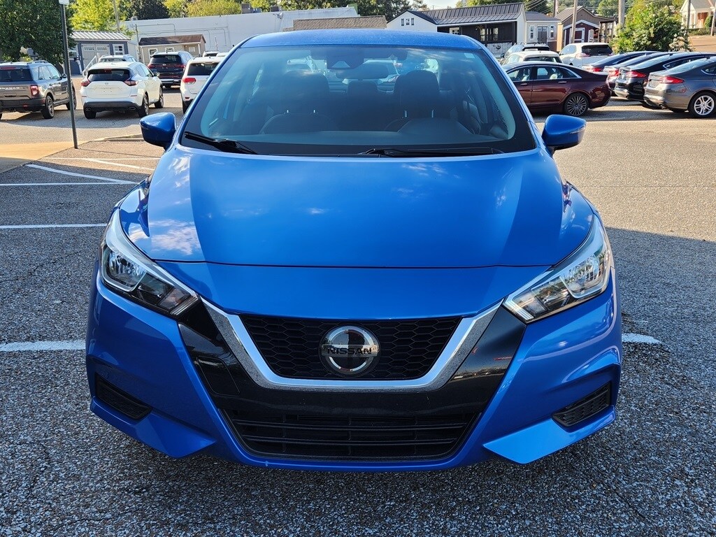 2021 Nissan Versa 1.6 SV photo 4