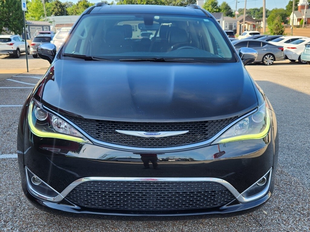 2020 Chrysler Pacifica Limited photo 4