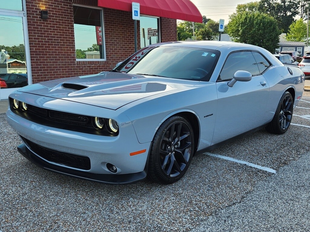 2021 Dodge Challenger R/T photo 3