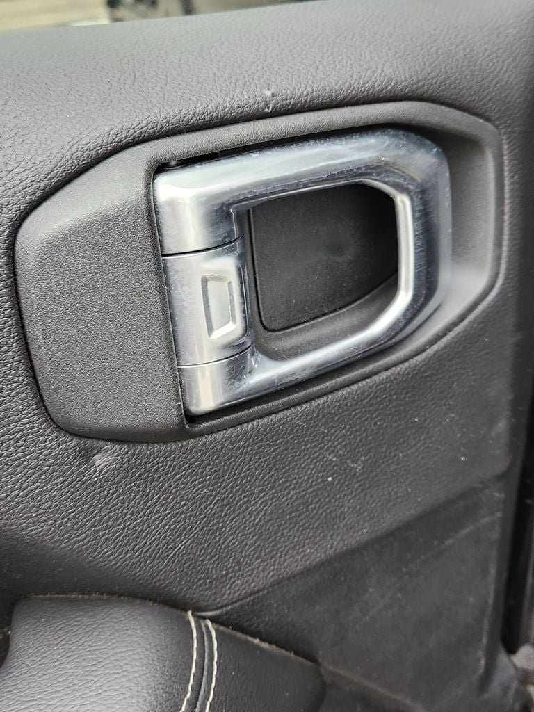 2021 Jeep Wrangler Unlimited Sahara - Photo 26