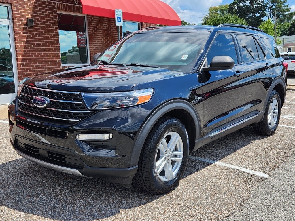 2020 Ford Explorer XLT photo 2