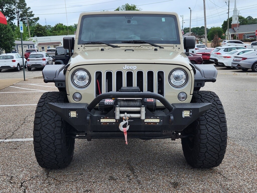 2017 Jeep Wrangler Unlimited Sahara photo 3