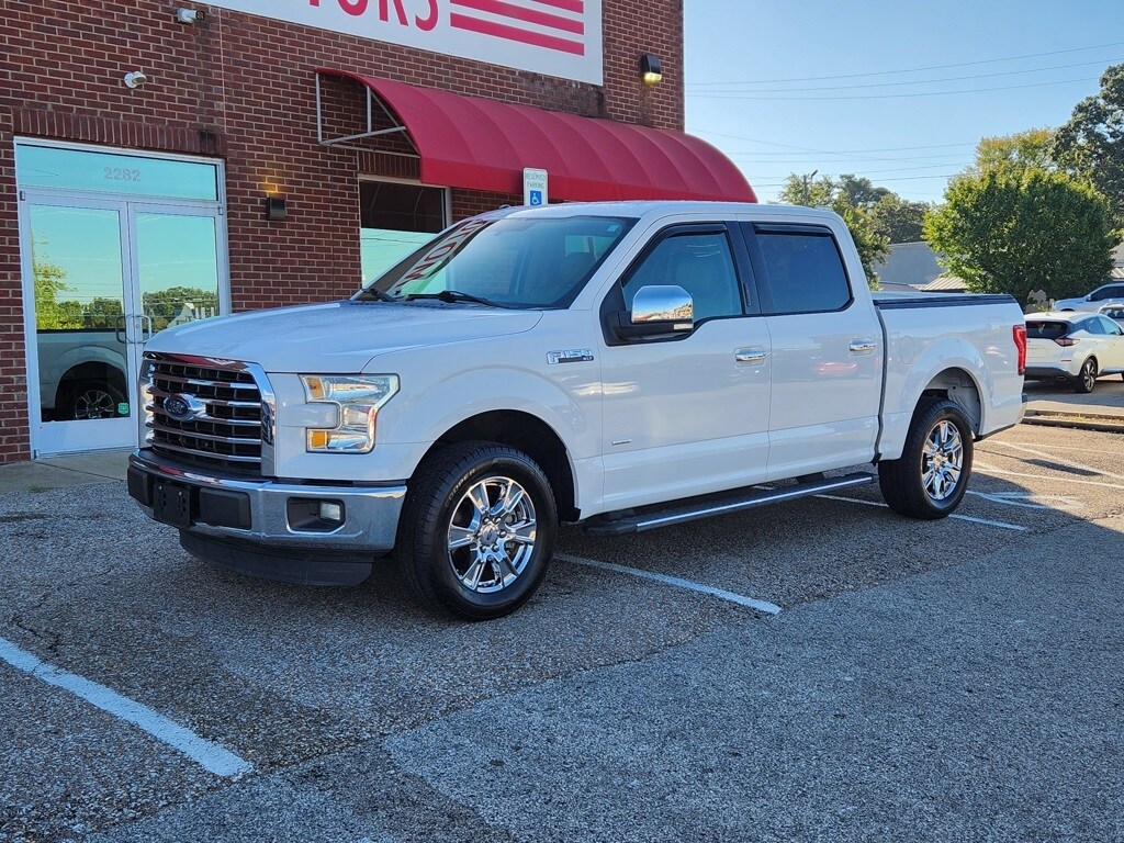 2015 Ford F-150 XLT photo 2