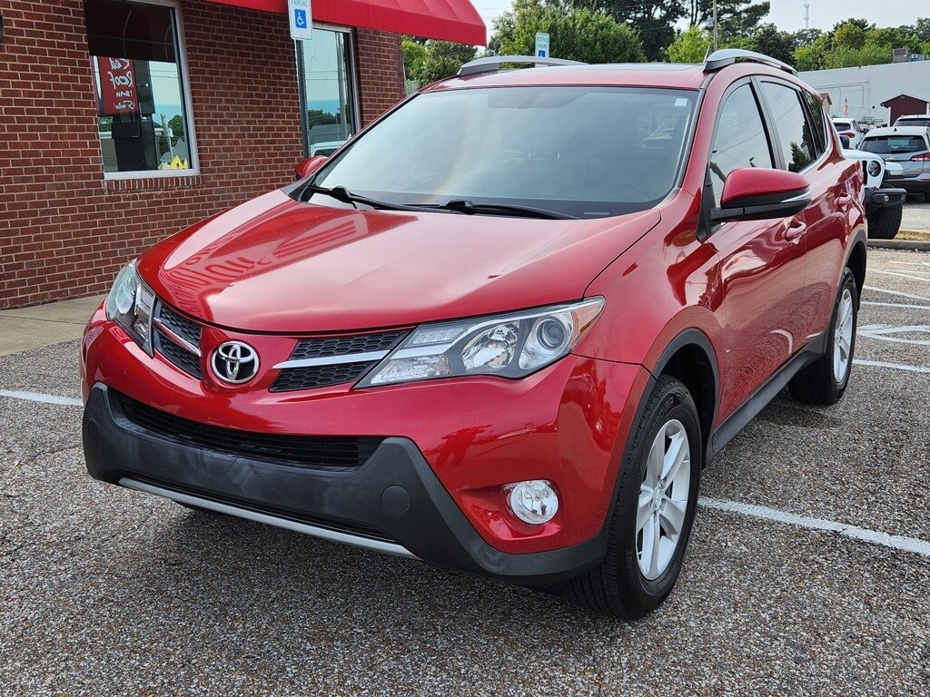 2014 Toyota RAV4 XLE photo 3