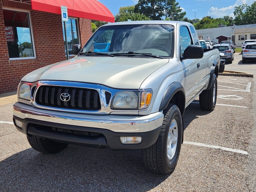 2004 Toyota Tacoma PreRunner V6 photo 3