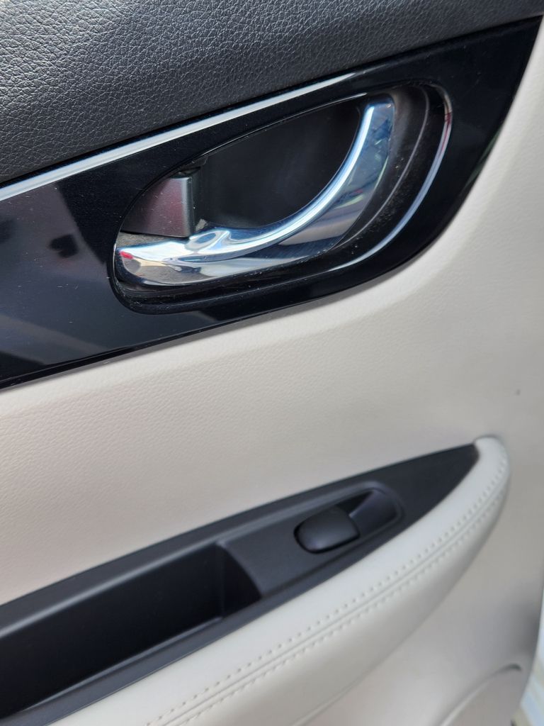 2022 Nissan Rogue Sport SV - Photo 25