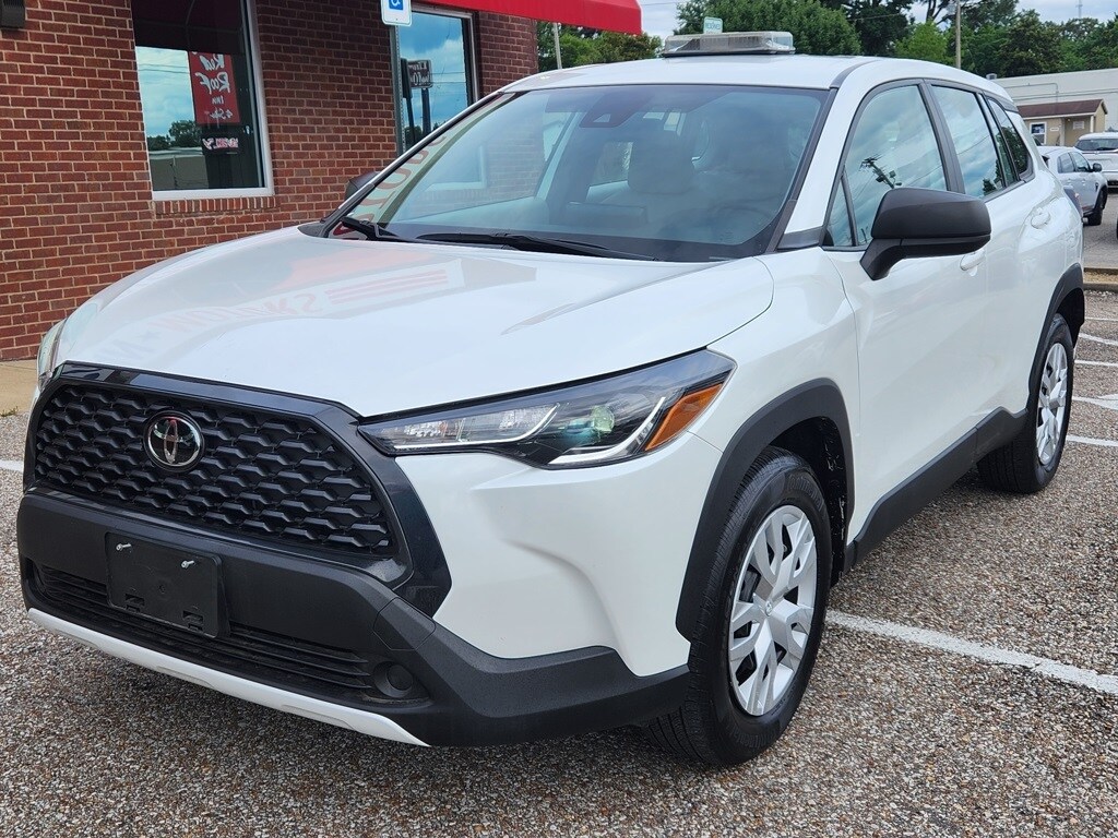 2022 Toyota Corolla Cross L photo 3