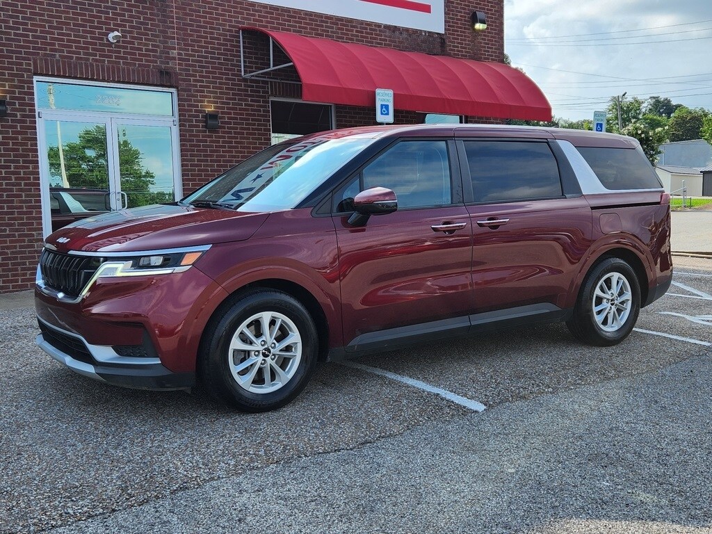 2022 Kia Carnival LXS photo 2