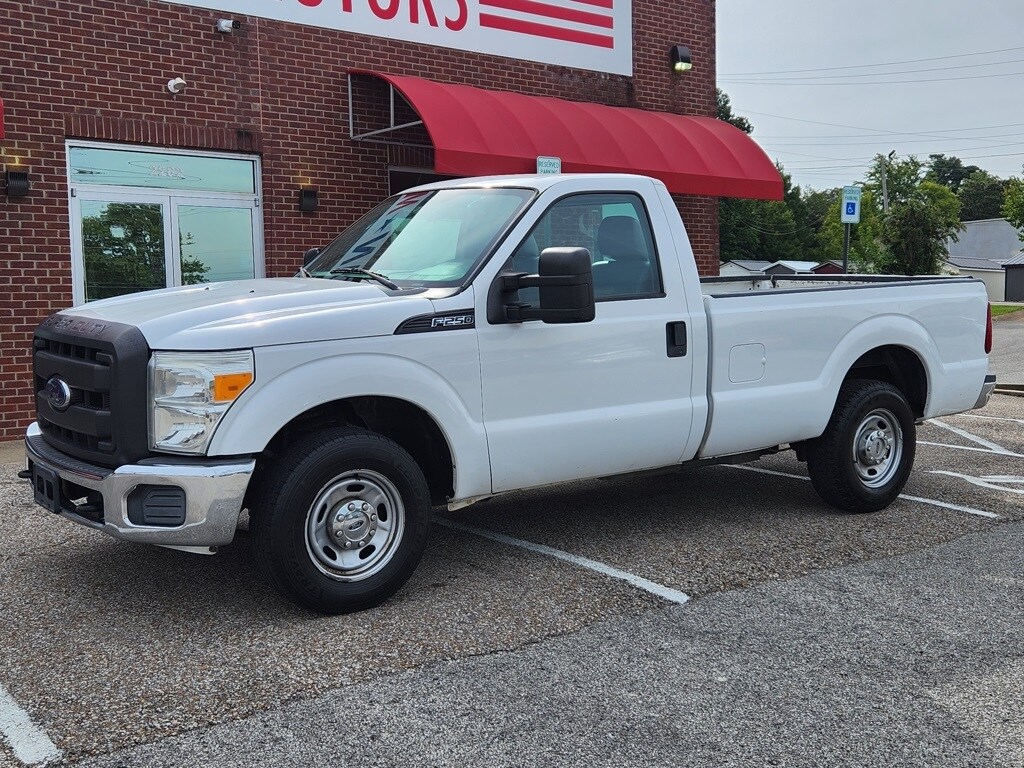 2016 Ford F-250 XLT photo 2
