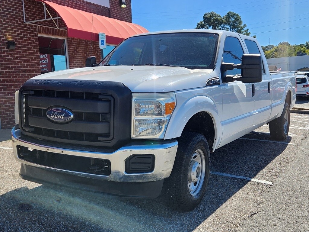 2015 Ford F-250 XLT photo 3