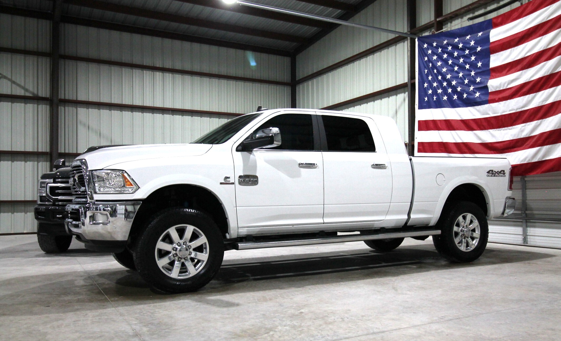 2018 Ram 2500 Longhorn photo 4