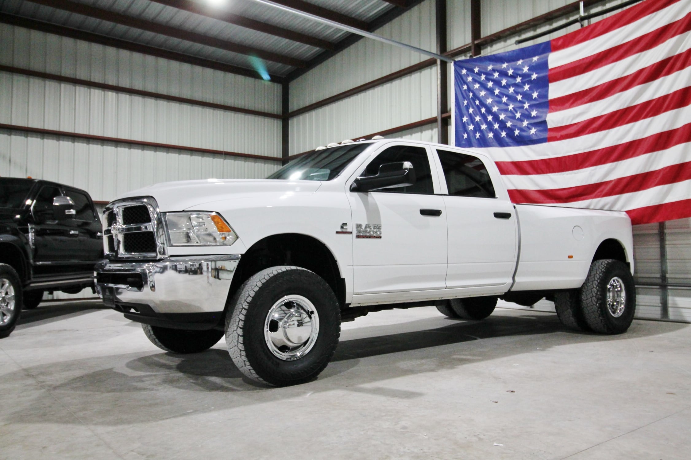 2018 RAM 3500 Tradesman's photo