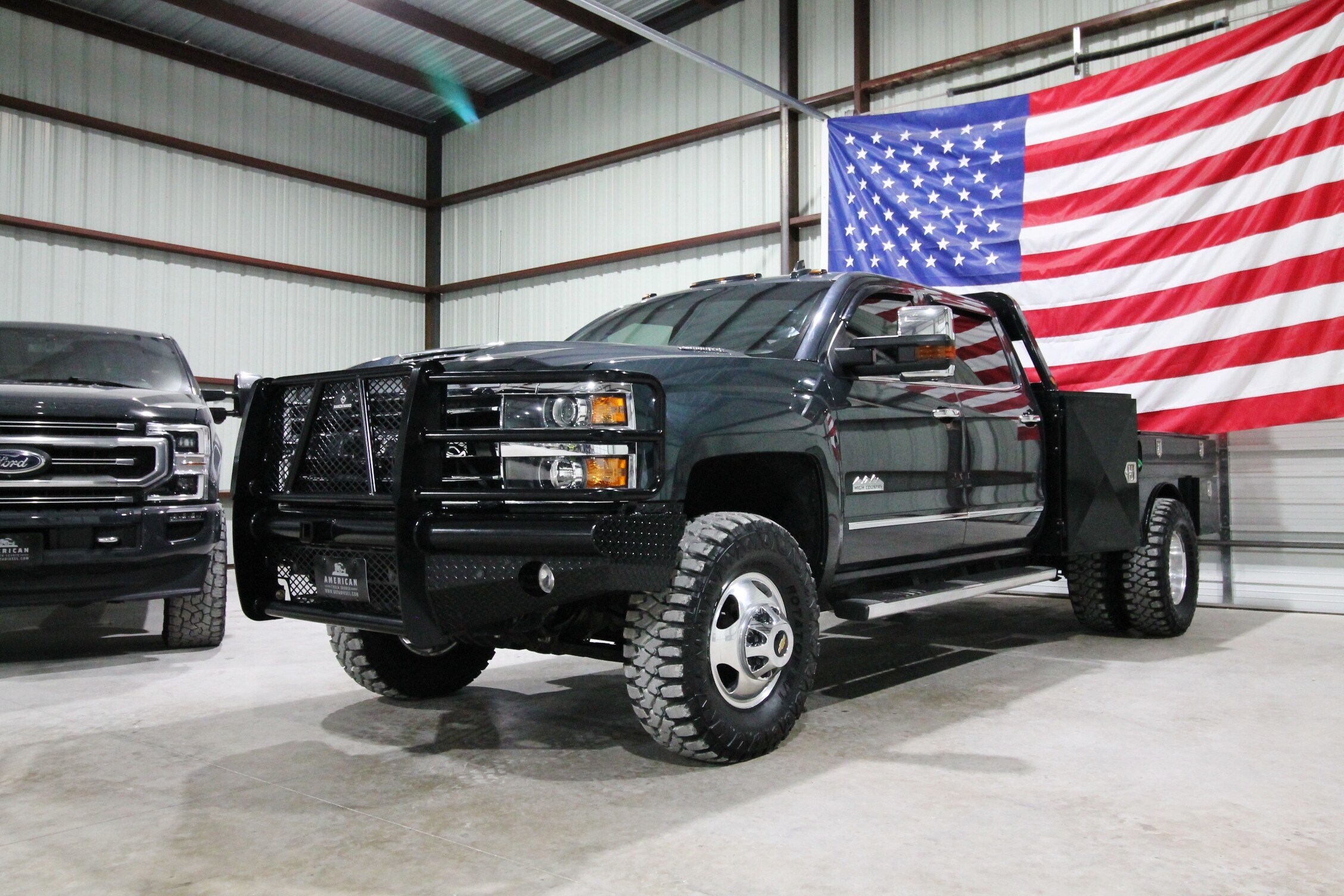 2019 Chevrolet Silverado 3500HD High Country photo 3