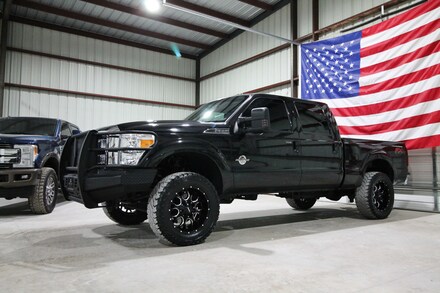 2015 Ford F-250 Lariat Truck Crew Cab