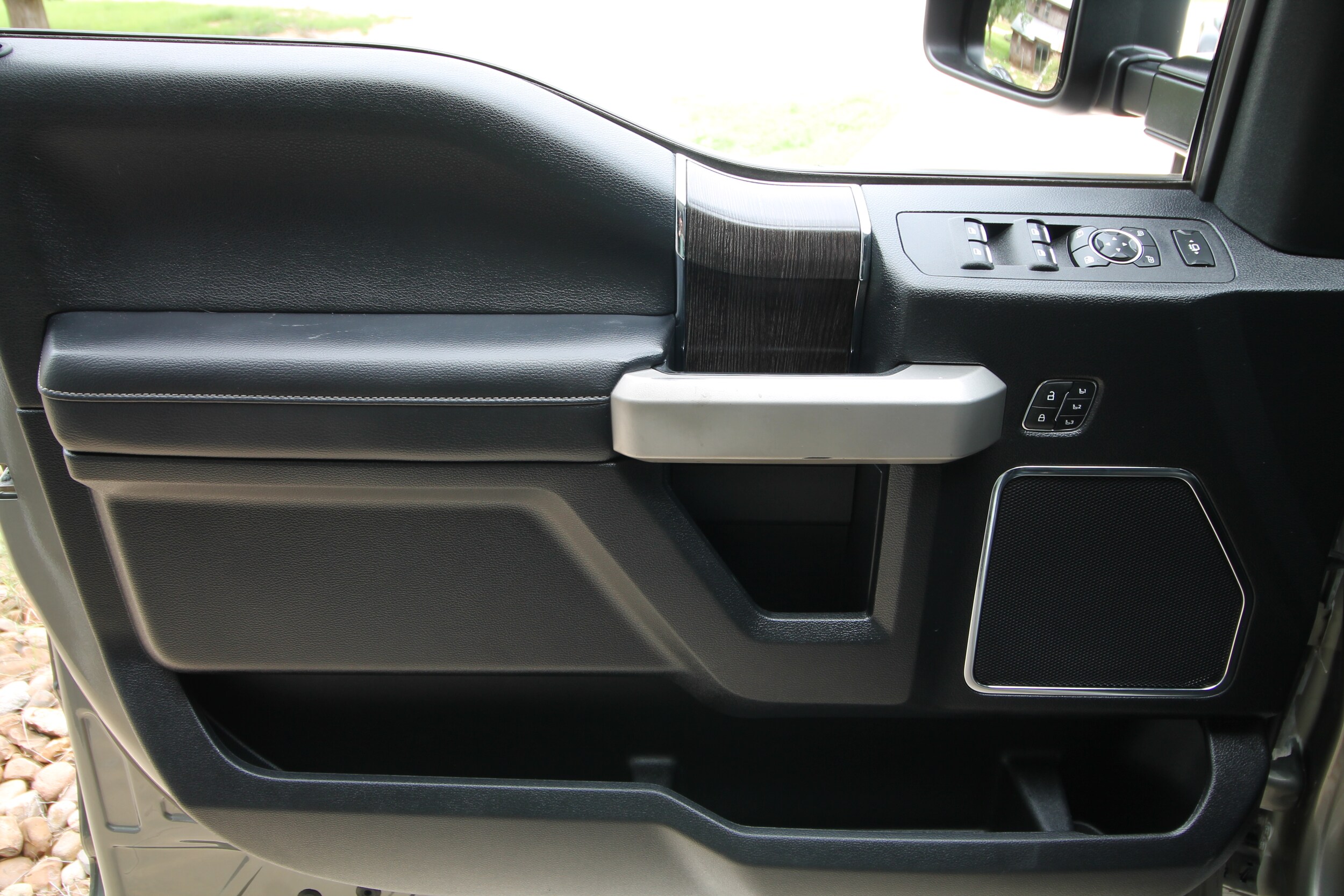 2020 Ford F-350 Super Duty Lariat - Photo 20