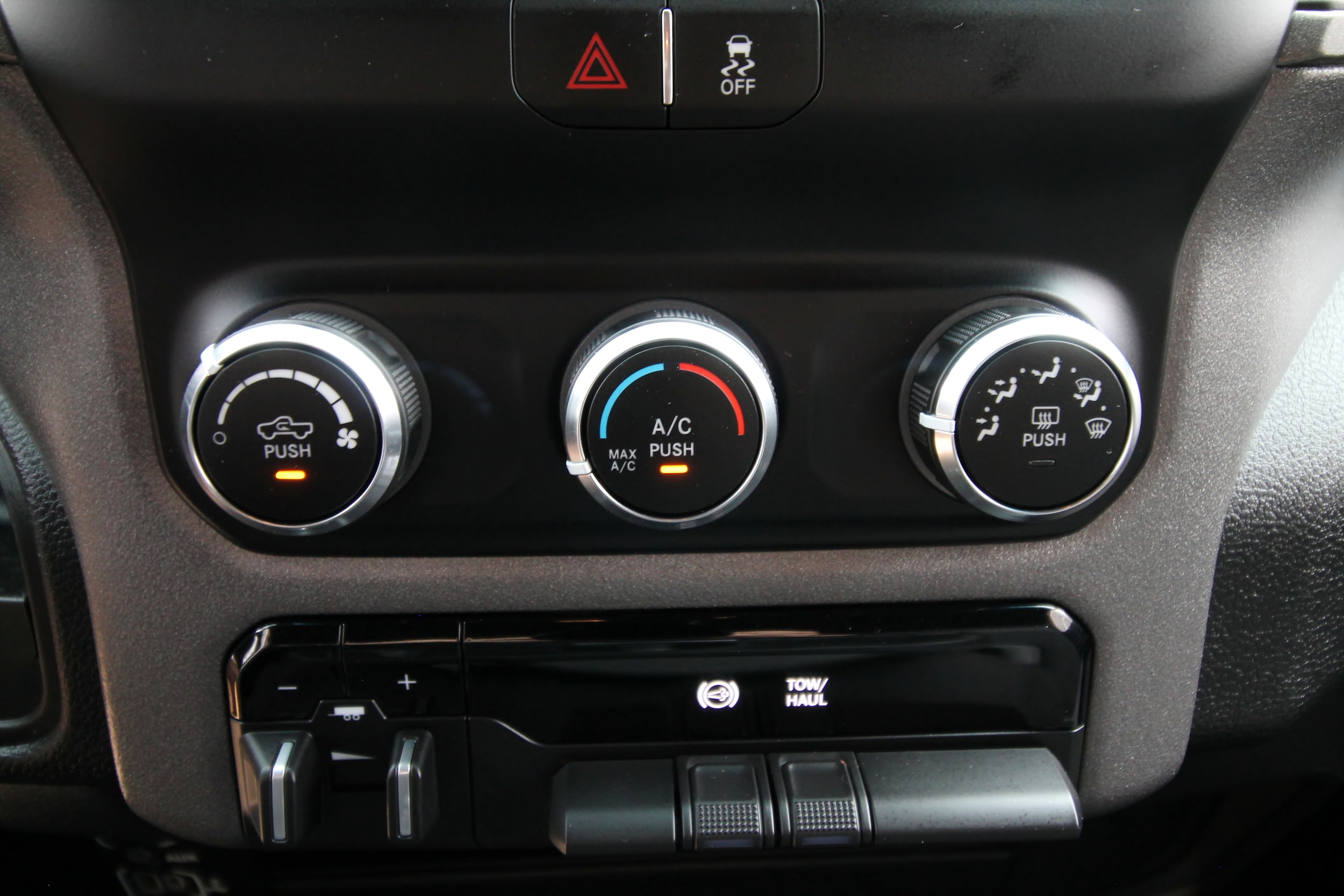 2022 RAM Ram 3500 Pickup Tradesman - Photo 28