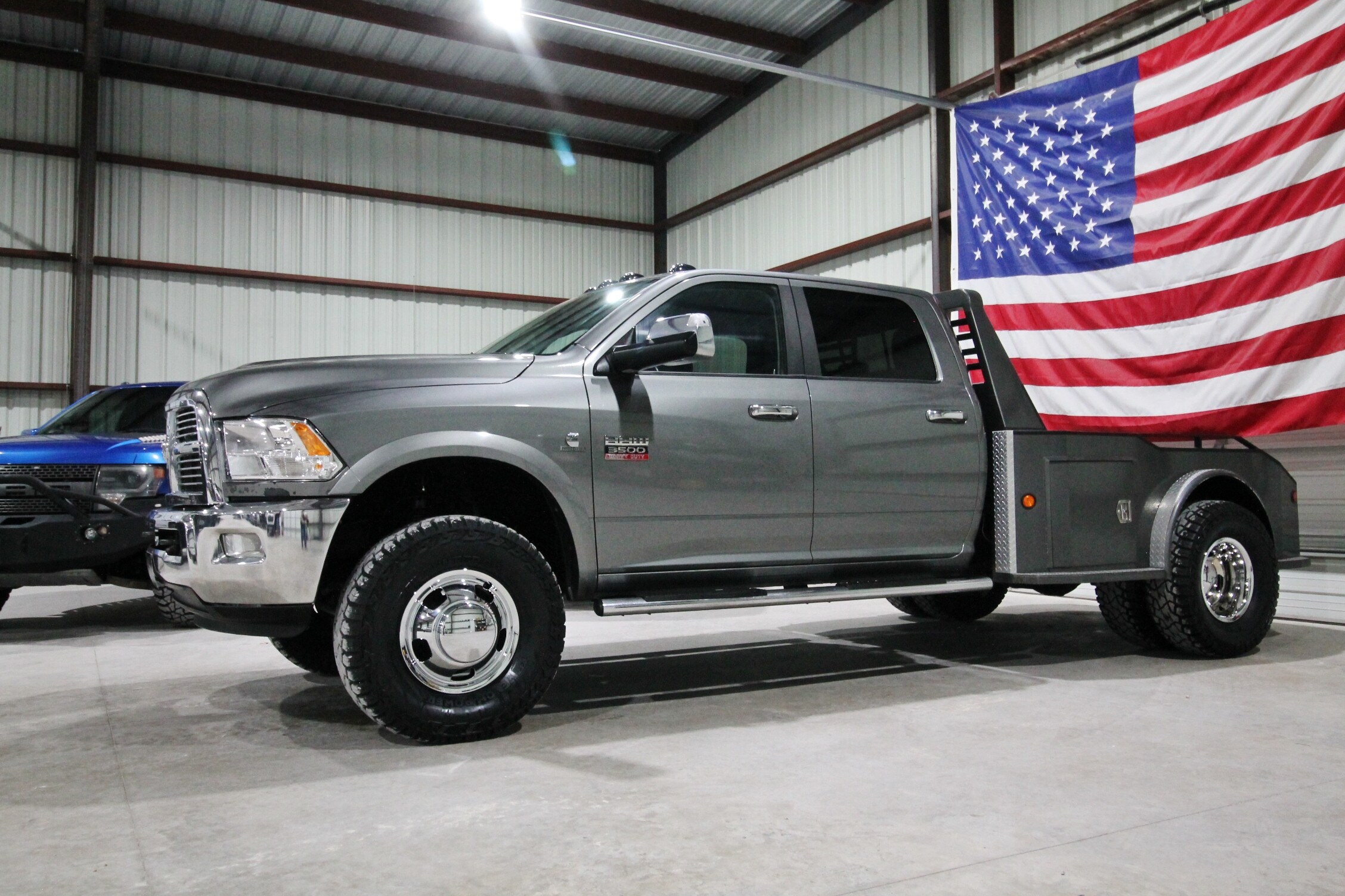 2012 Ram 3500 Laramie photo 4