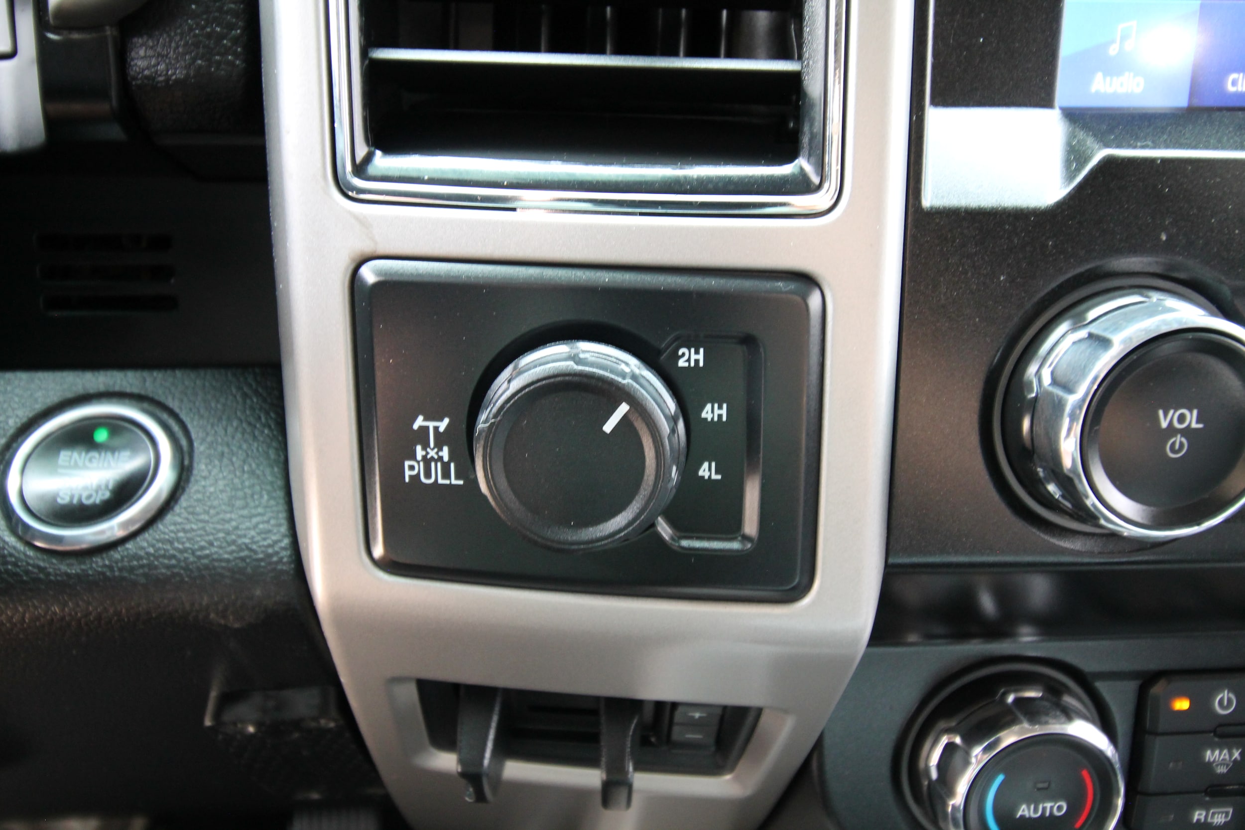 2020 Ford F-350 Super Duty Lariat - Photo 36