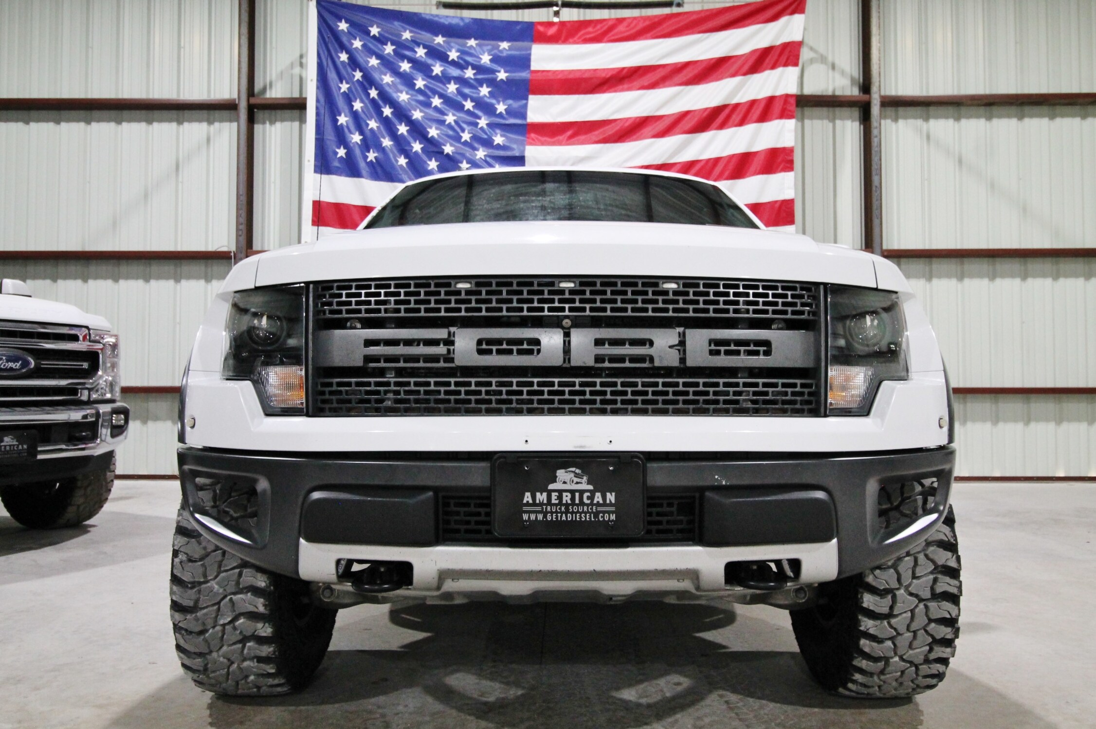 2014 Ford F-150 SVT Raptor photo 2