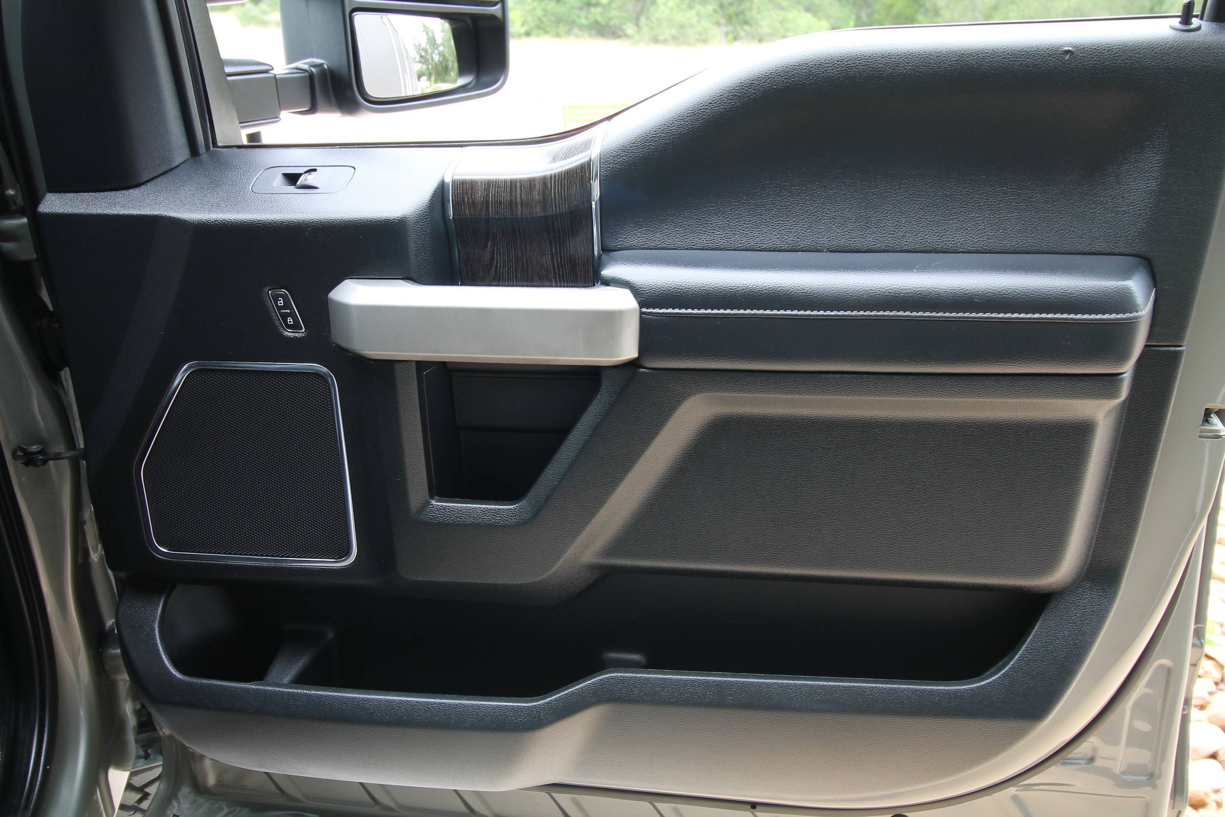 2020 Ford F-350 Super Duty Lariat - Photo 39