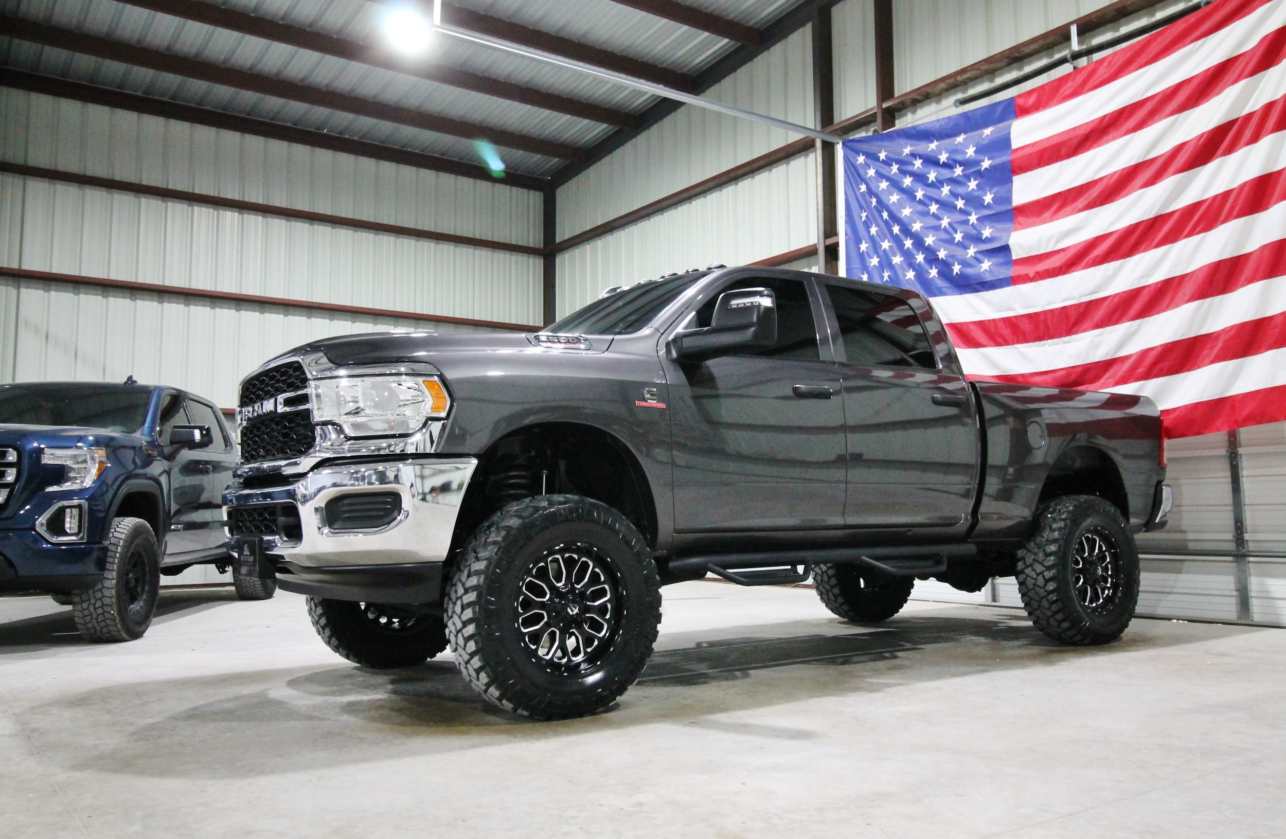 2023 RAM 2500 Tradesman 4X4 Crew Cab SWB's photo