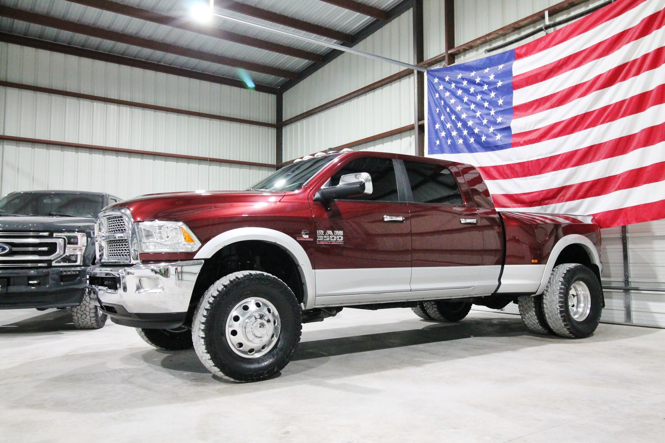 2018 Ram 3500 Laramie photo 3