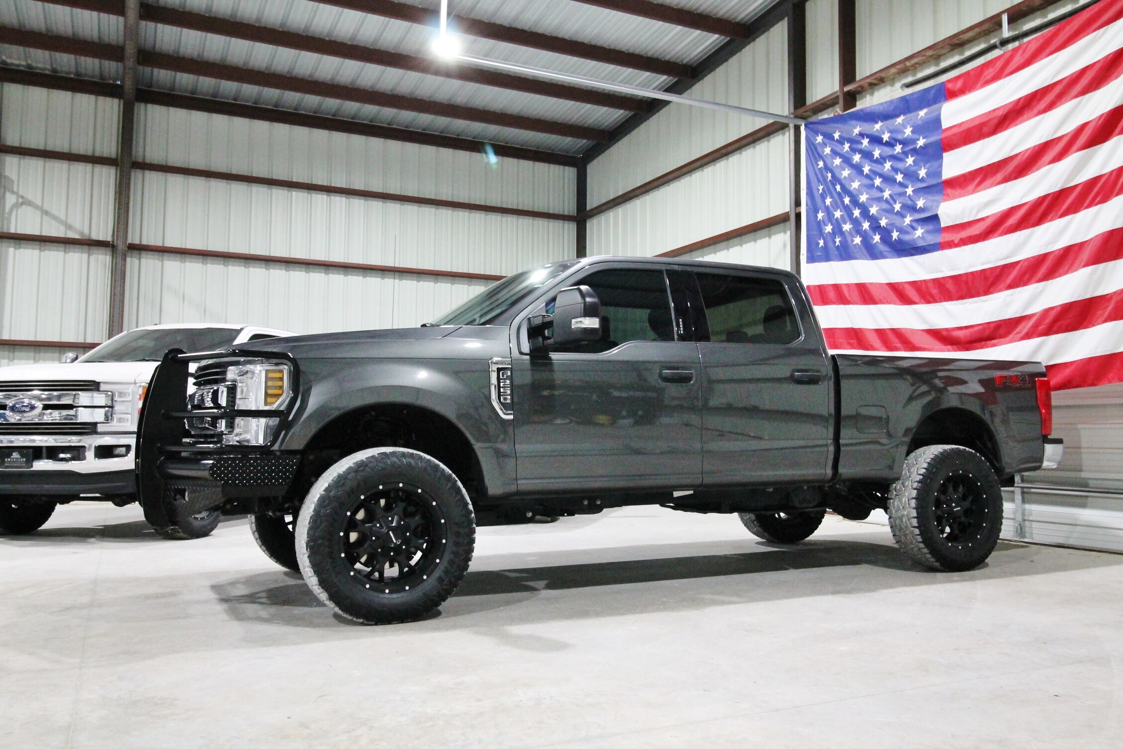2018 Ford F-250 XLT photo 4