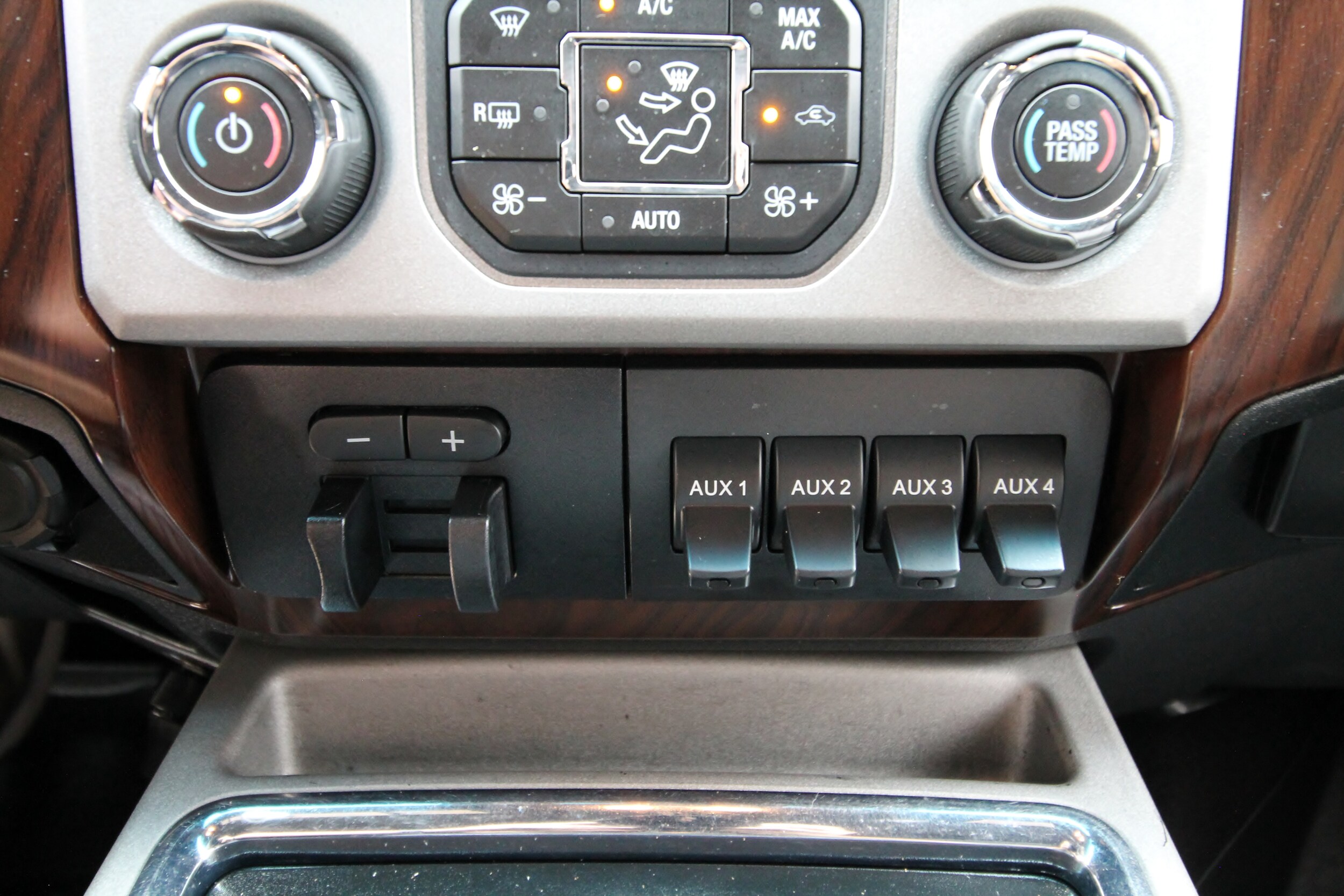 2016 Ford F-250 Super Duty Lariat - Photo 35